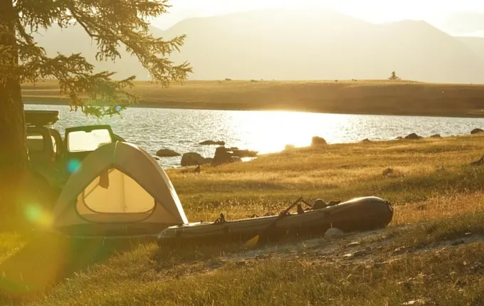 9 necessities for camping