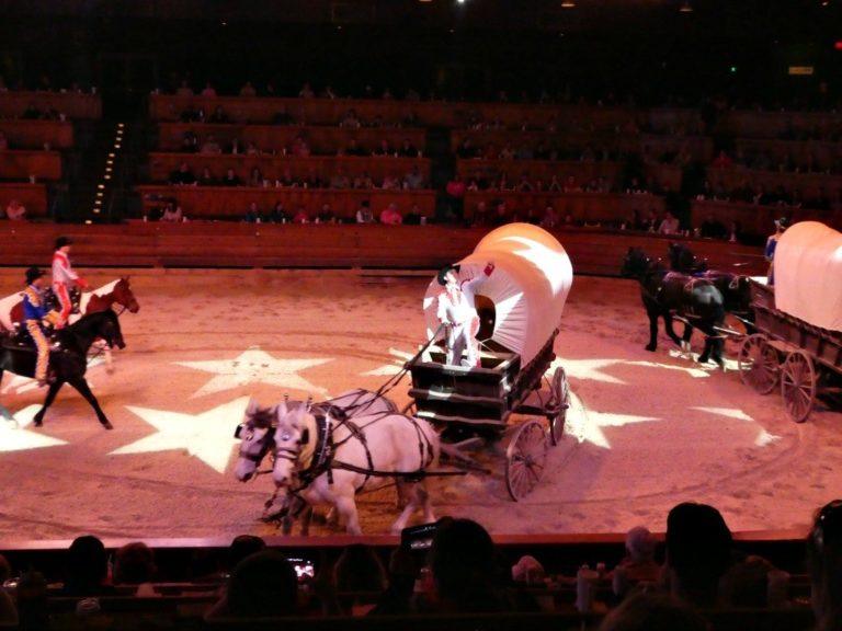 Dixie Stampede Dinner Theater in Pigeon Tennessee