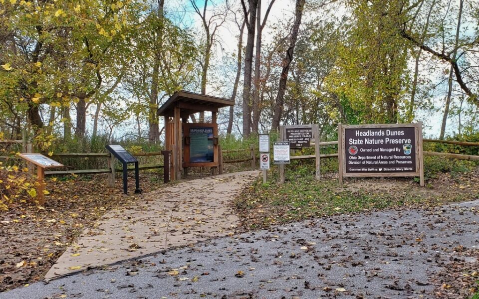 Visiting Headlands Dunes State Nature Preserve in Mentor Ohio Travel